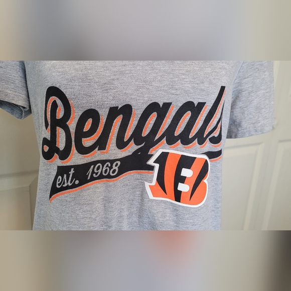 🔥2For$20 Women's T Shirt Cincinnati Bengals NFL Size M - Picture 2 of 8